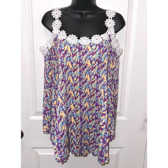 Kate & Mallory Pleated Chiffon 3/4 Bell Sleeve Crochet Trimmed Off Shoulder Top - Picture 2 of 7